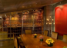 Wine-Tasting Rooms Move Out of the Cellar